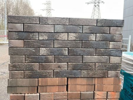 Облицовочный кирпич Волга Брик Таймыр Базальт баварская кладка одинарный 1 НФ руст
